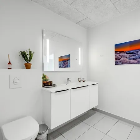 Lägenhet Halldora - 300m From The Sea By Interhome